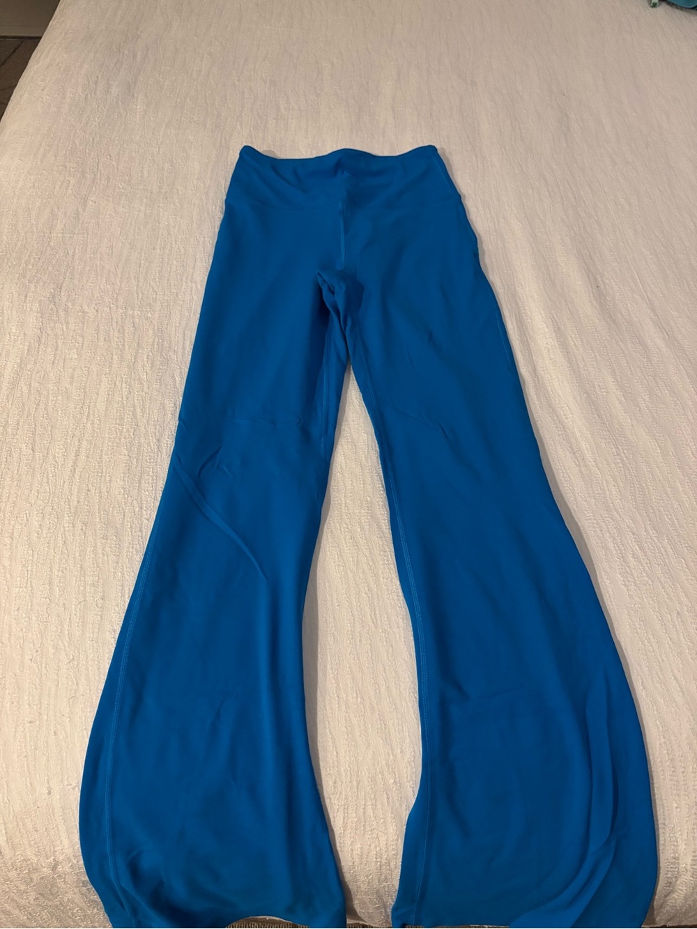 Never Worn Lululemon Nulu Flared Leggings